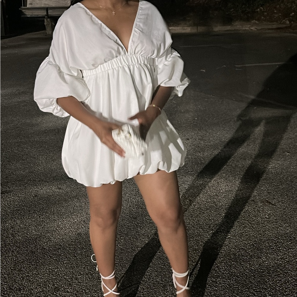 White Deep v cut mini balloon dress
